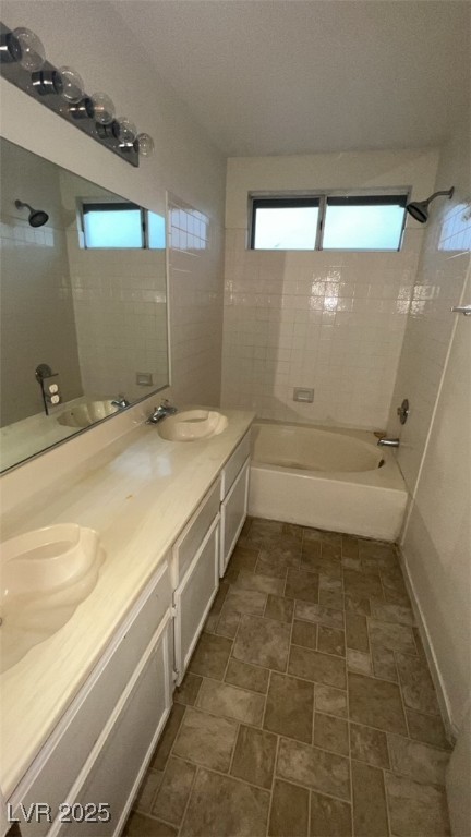 2536 Grand Basin Drive Property Photo 7