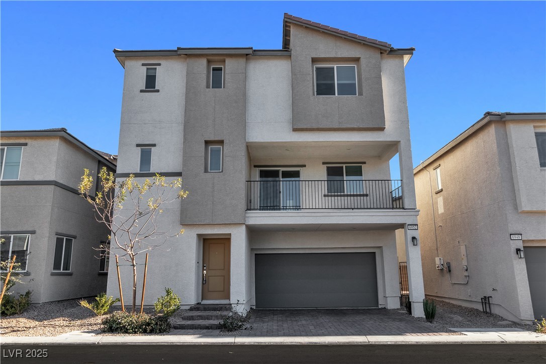6952 Crescent Gold Street Property Photo 2
