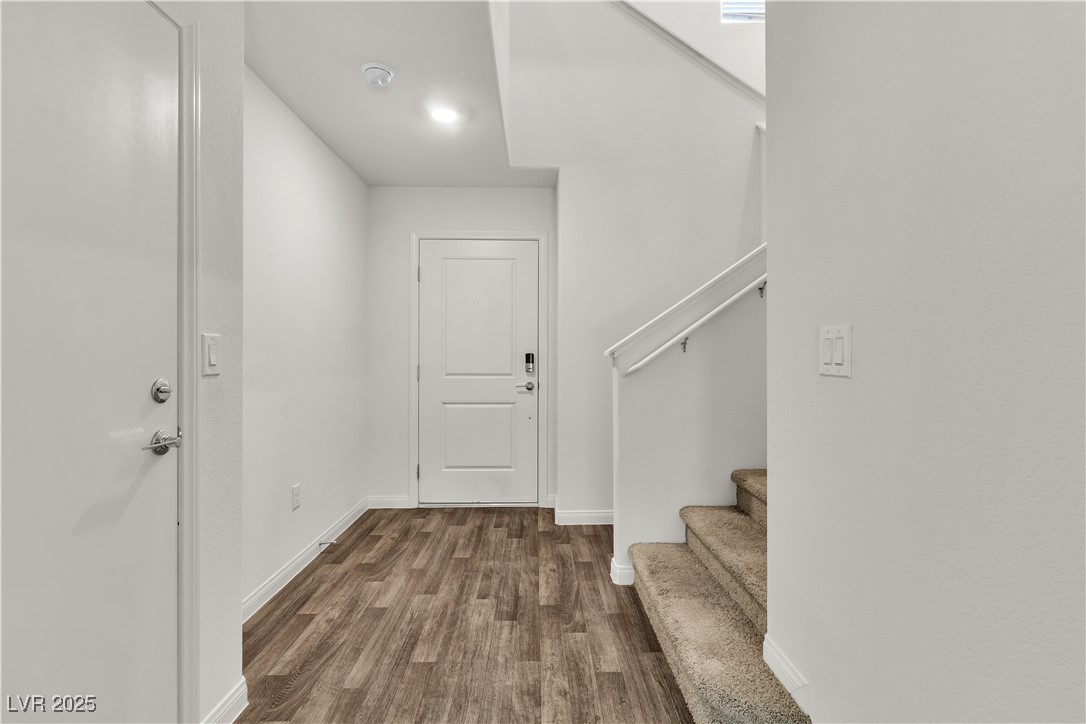 6952 Crescent Gold Street Property Photo 6