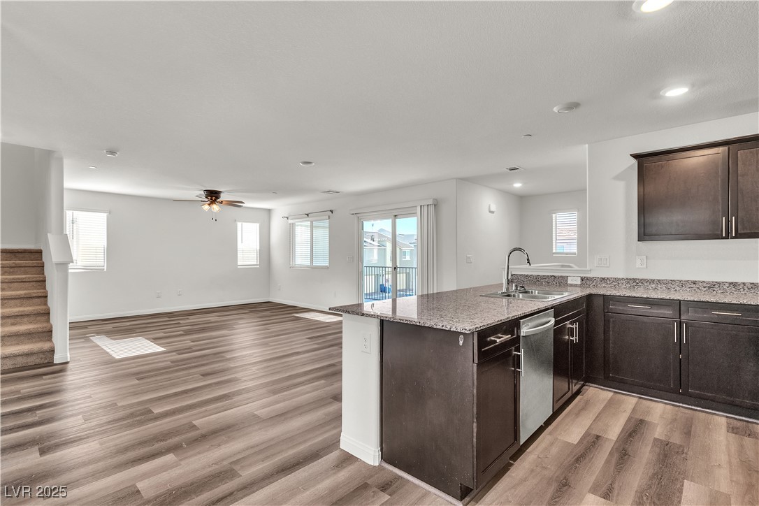6952 Crescent Gold Street Property Photo 17