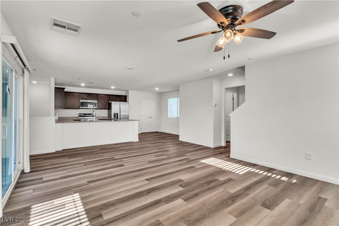 6952 Crescent Gold Street Property Photo 23