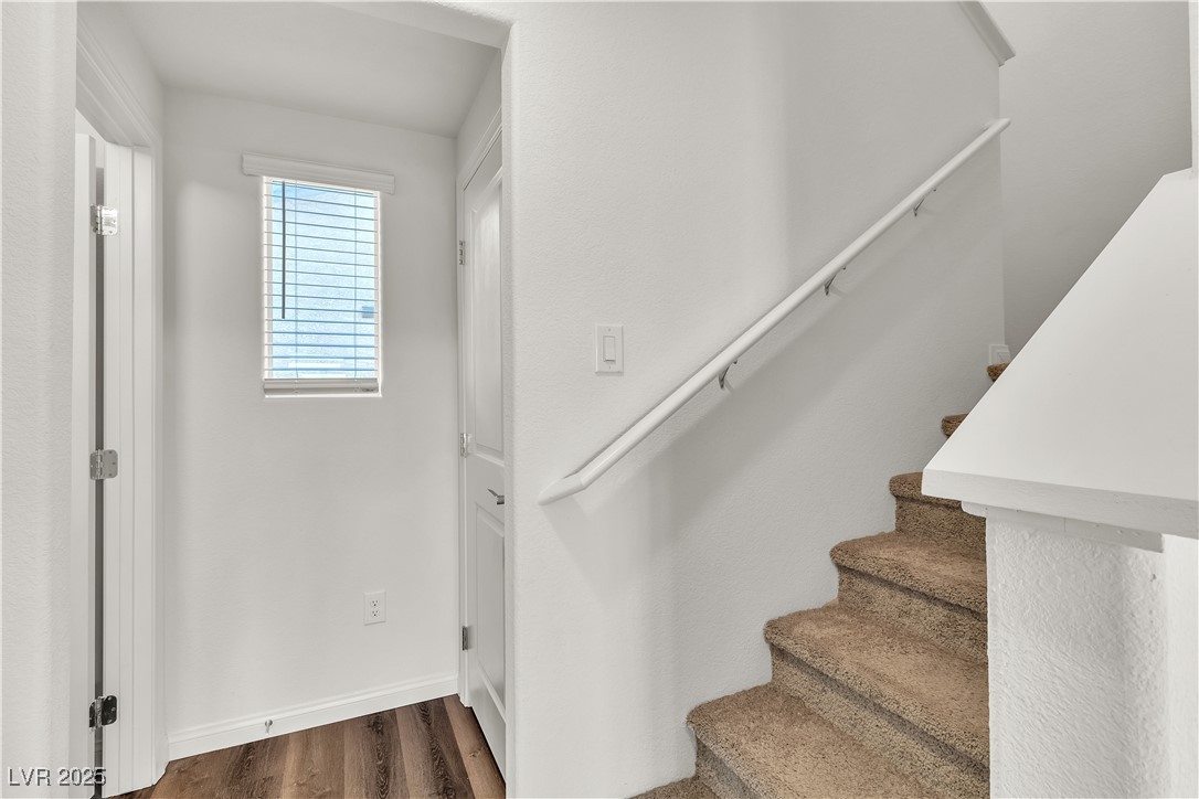 6952 Crescent Gold Street Property Photo 24