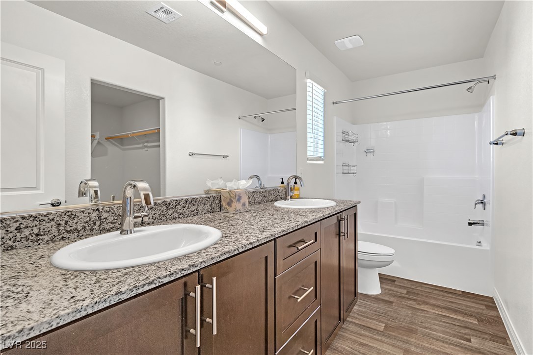 6952 Crescent Gold Street Property Photo 31