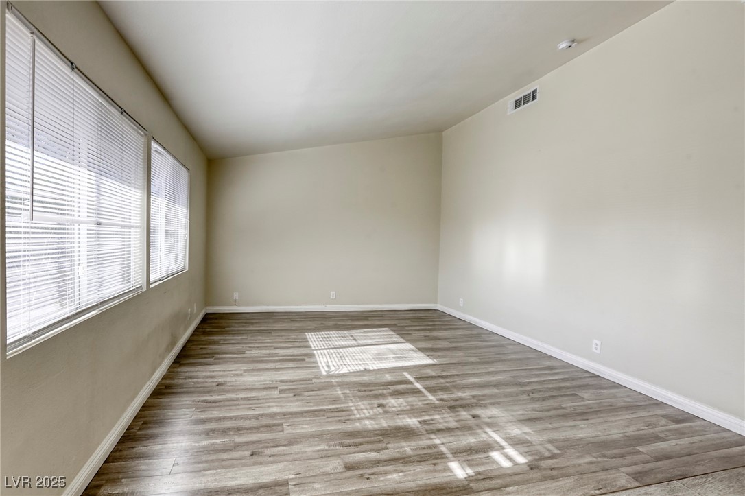 5132 Springland Street Property Photo 6