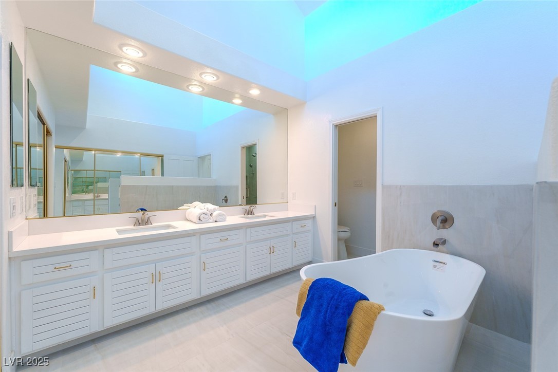 7976 Harbour Towne Avenue Property Photo 11