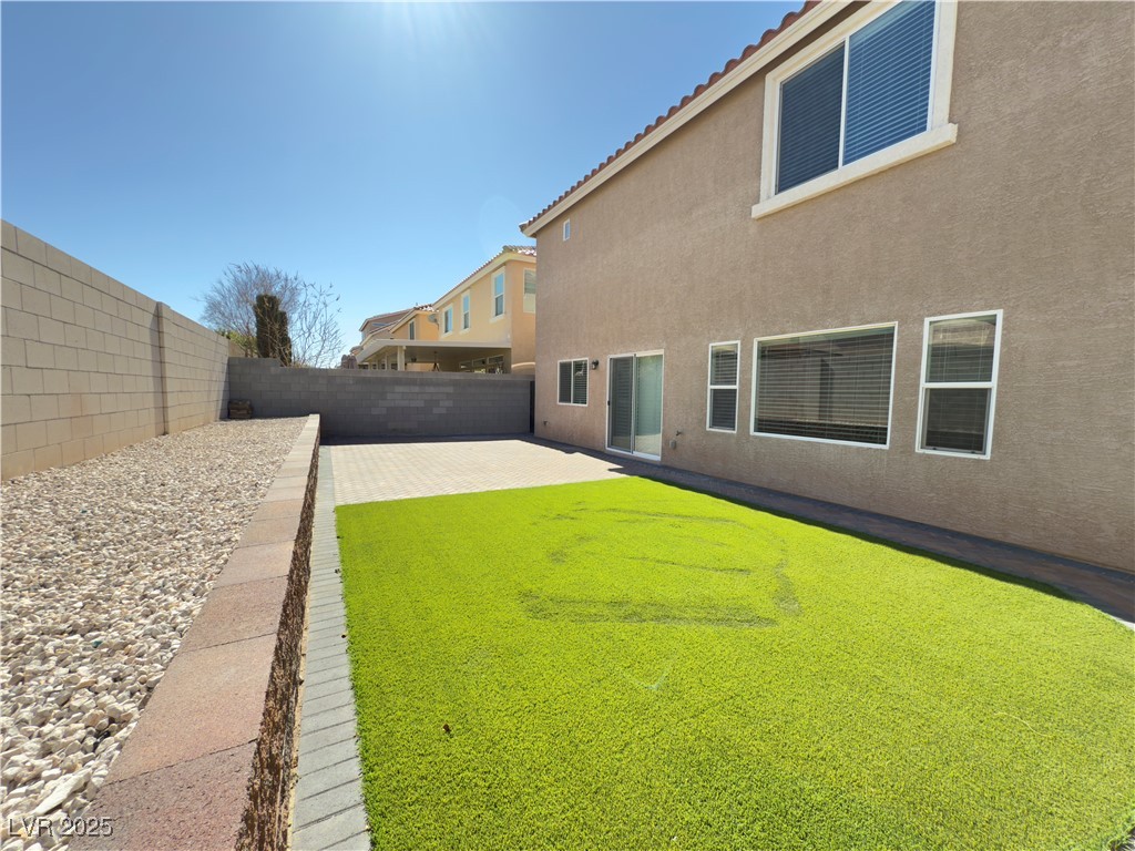 10588 Parthenon Street Property Photo 5