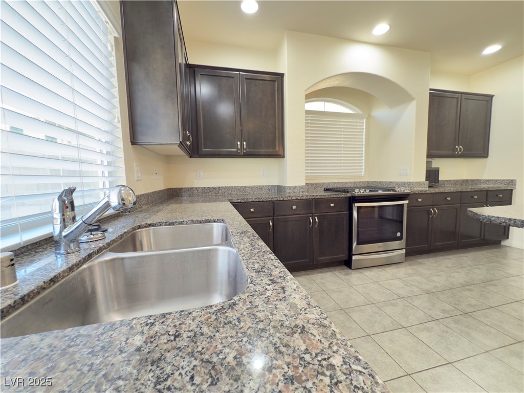 10588 Parthenon Street Property Photo 16