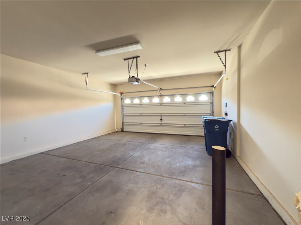 10588 Parthenon Street Property Photo 23
