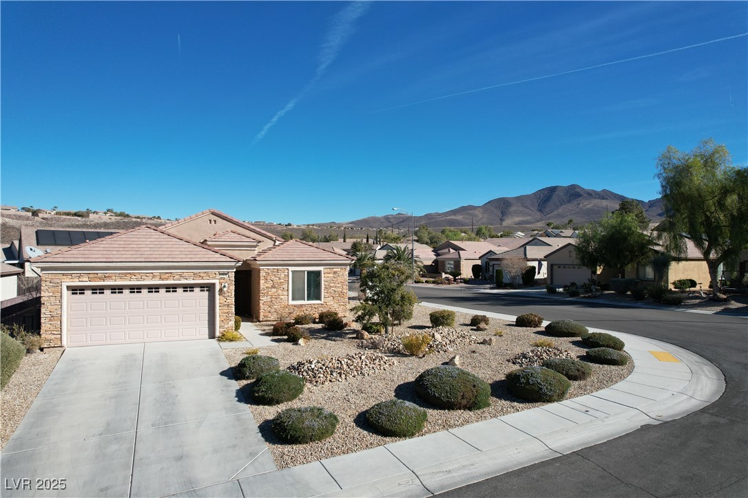 2538 Capella Star Street Property Photo 1