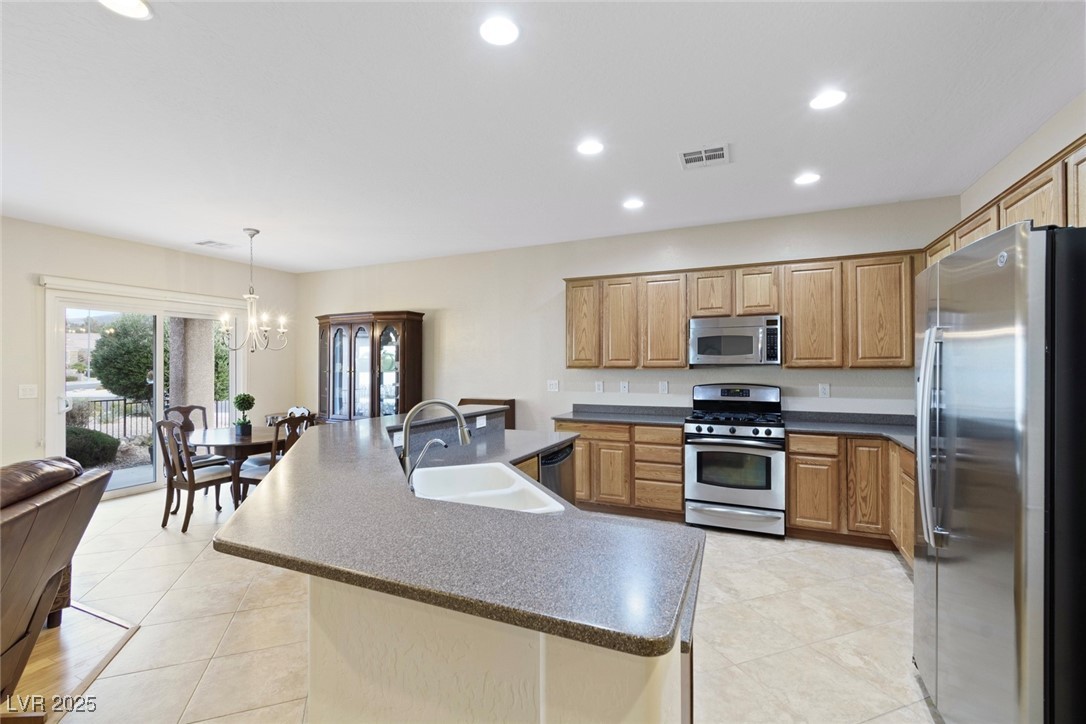 2538 Capella Star Street Property Photo 5