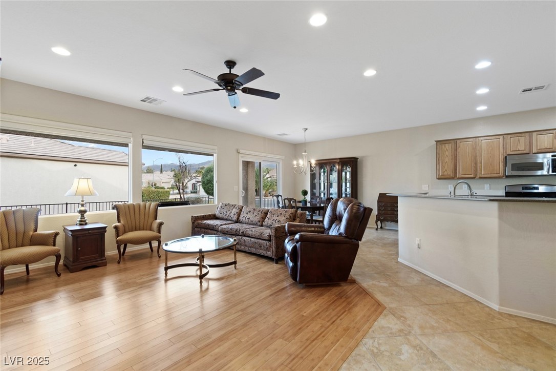2538 Capella Star Street Property Photo 11