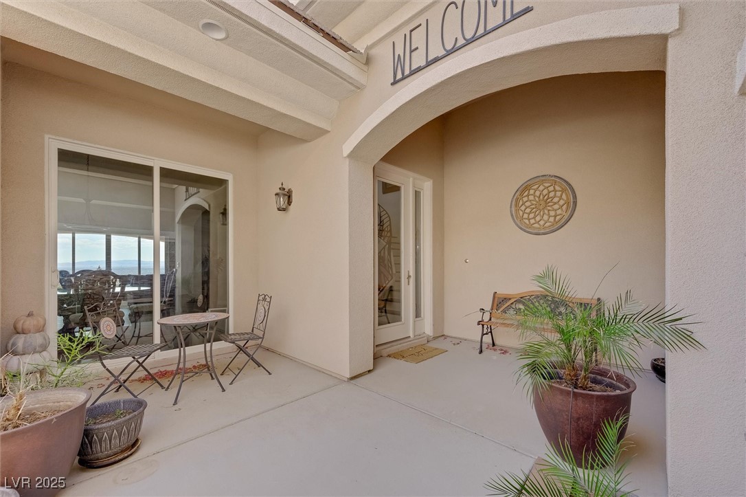 7192 Polita Court Property Photo 2