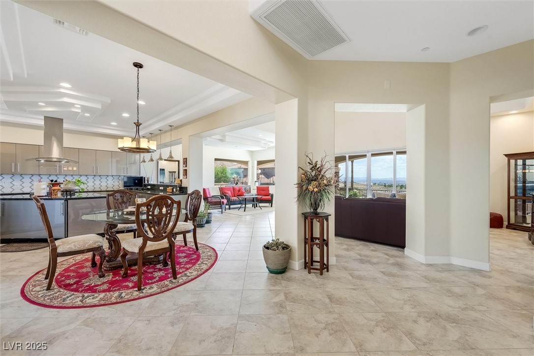 7192 Polita Court Property Photo 4