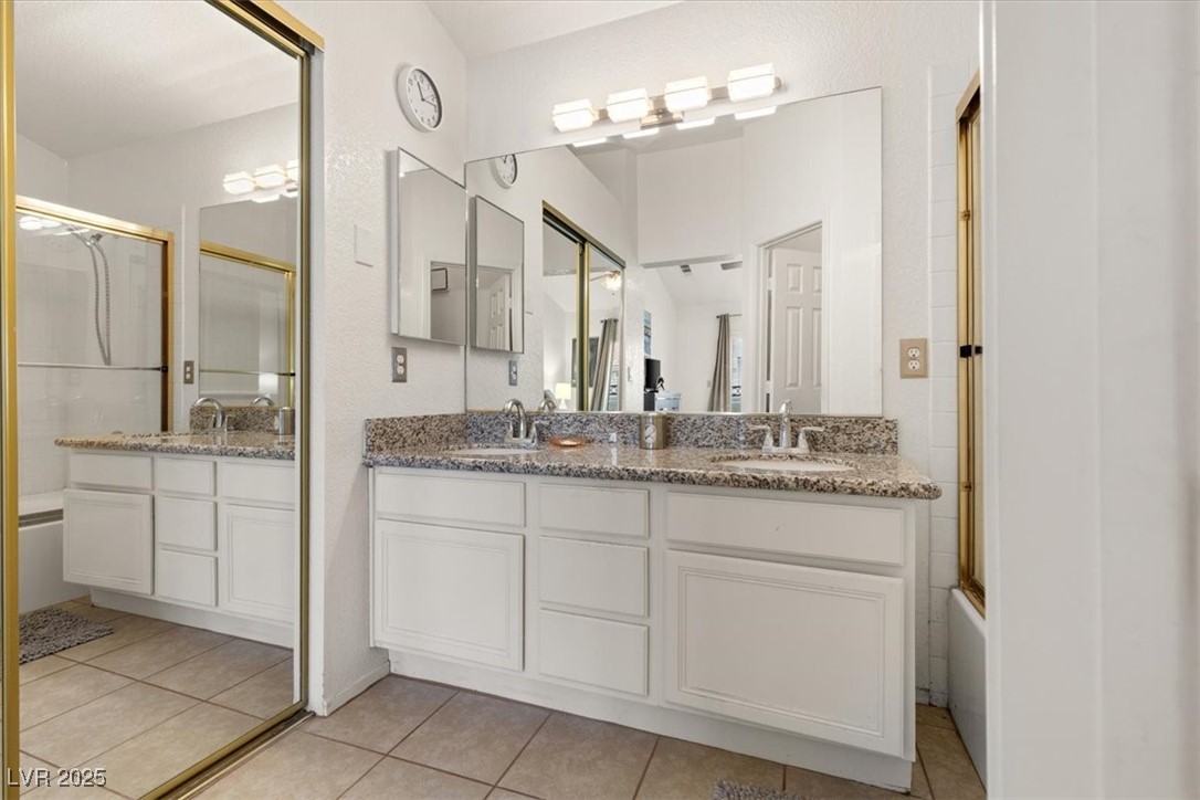5201 South Torrey Pines Drive 1172 Property Photo 21