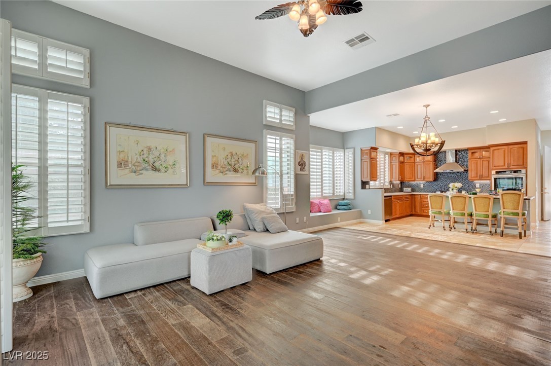 6 Holly Tree Court Property Photo 15