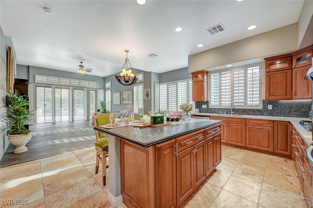 6 Holly Tree Court Property Photo 23