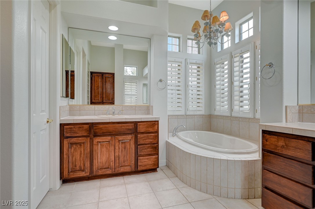 6 Holly Tree Court Property Photo 33