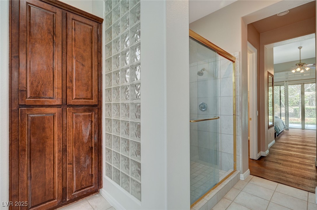 6 Holly Tree Court Property Photo 35