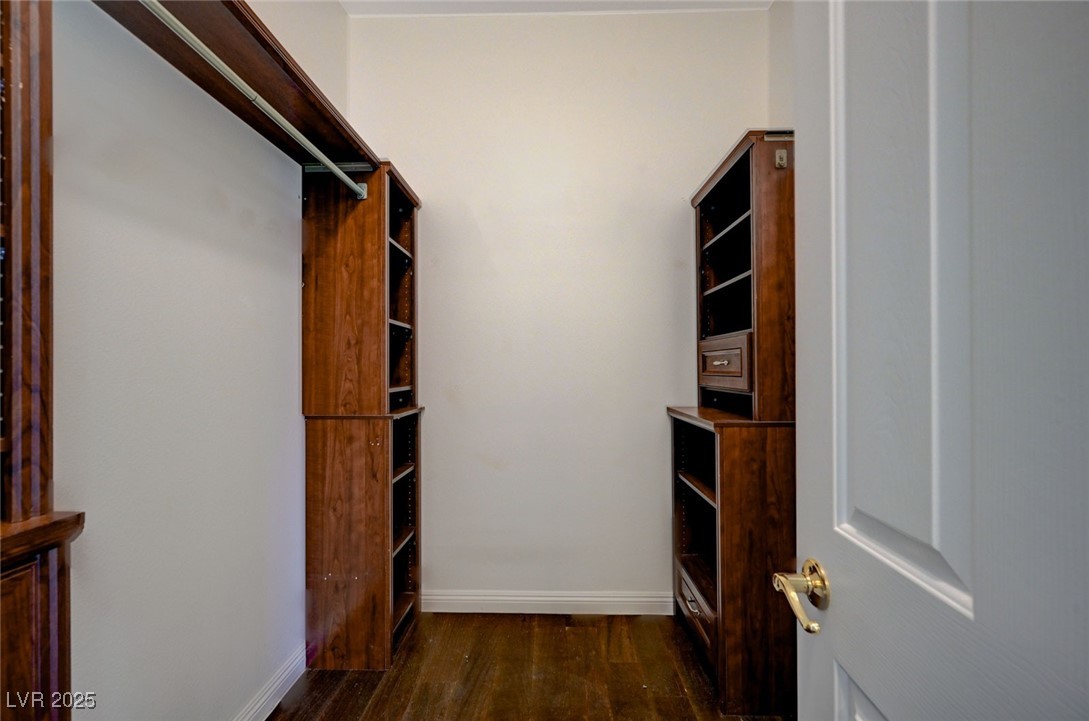 6 Holly Tree Court Property Photo 37