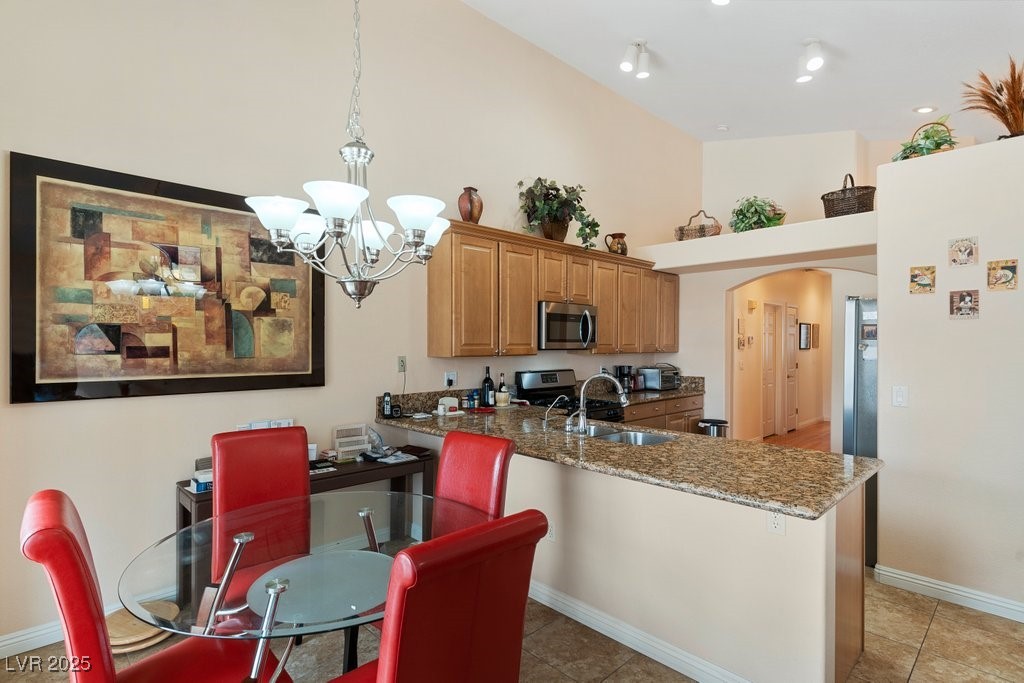 1704 Nestled Meadows Lane Property Photo 10