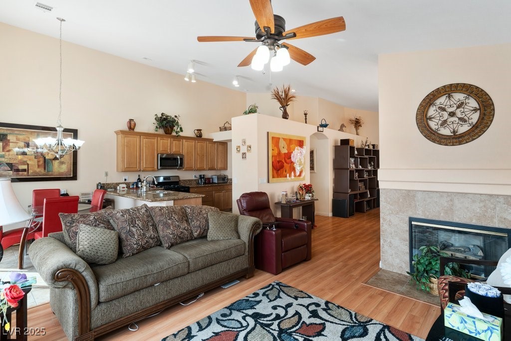 1704 Nestled Meadows Lane Property Photo 15