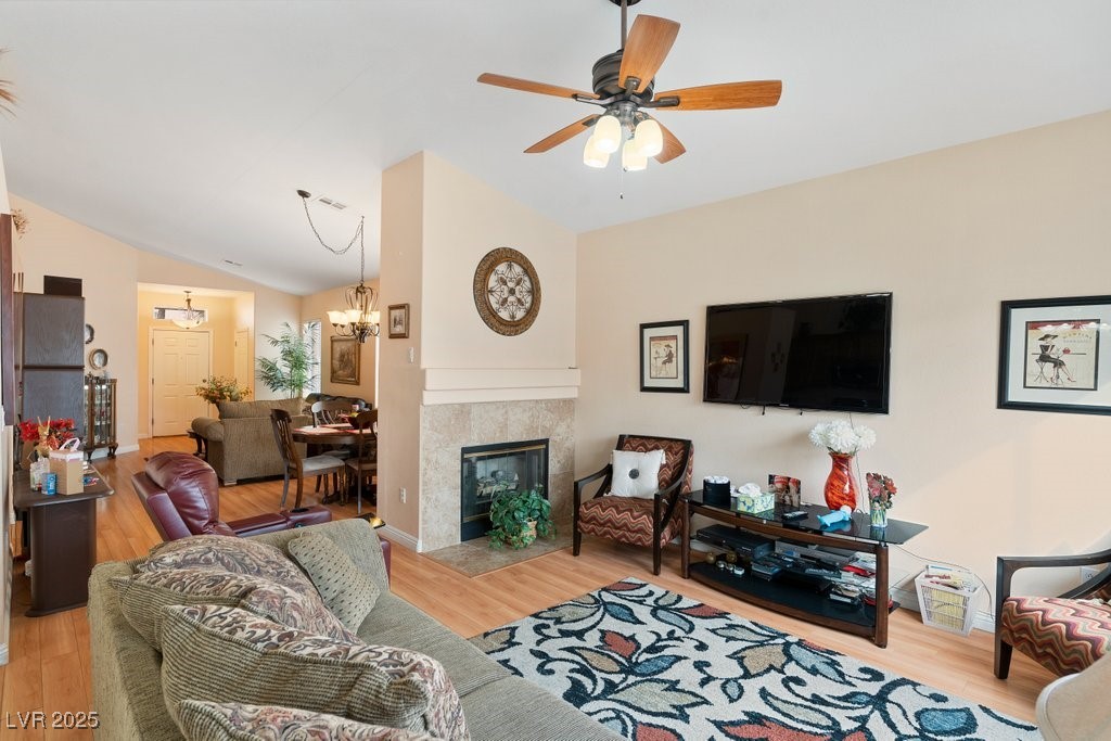 1704 Nestled Meadows Lane Property Photo 16