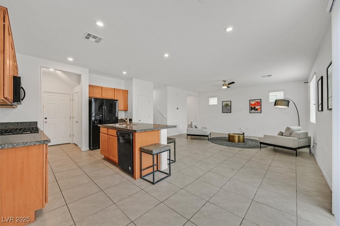 6130 Yuzu Place Property Photo 9