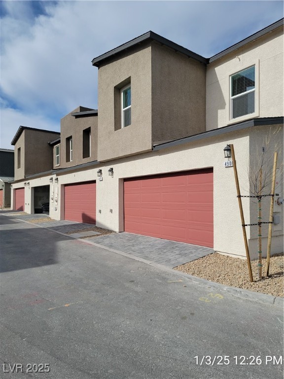4916 Apple Mesa Avenue Property Photo 1