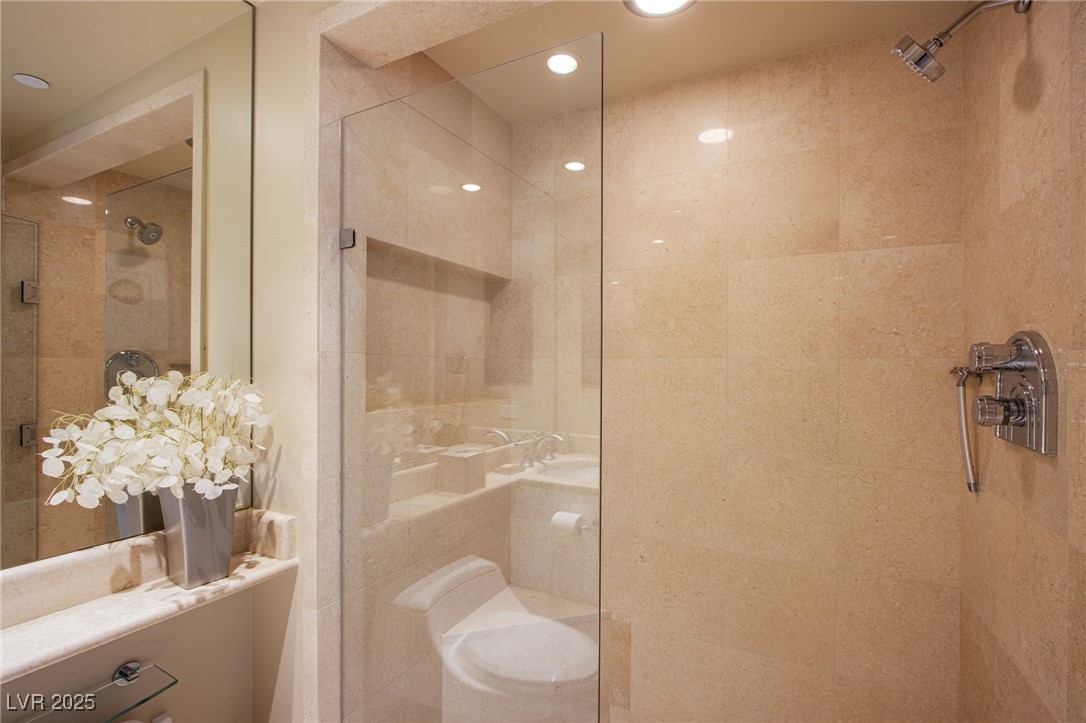 2857 Paradise Road 1104 Property Photo 12