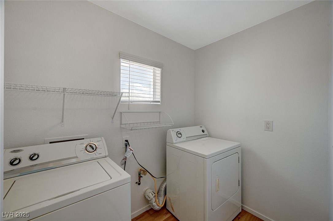 9204 Weeping Hollow Avenue Property Photo 23