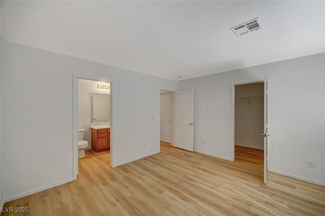 9204 Weeping Hollow Avenue Property Photo 25