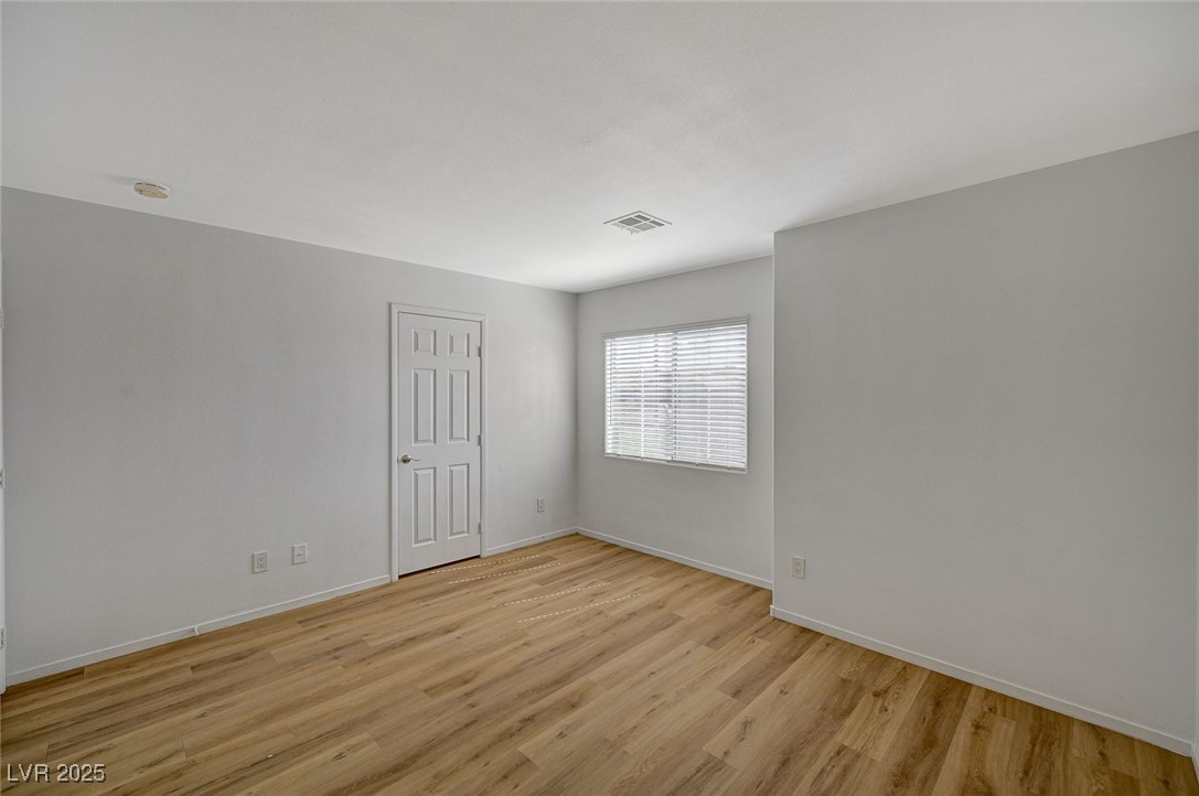 9204 Weeping Hollow Avenue Property Photo 35