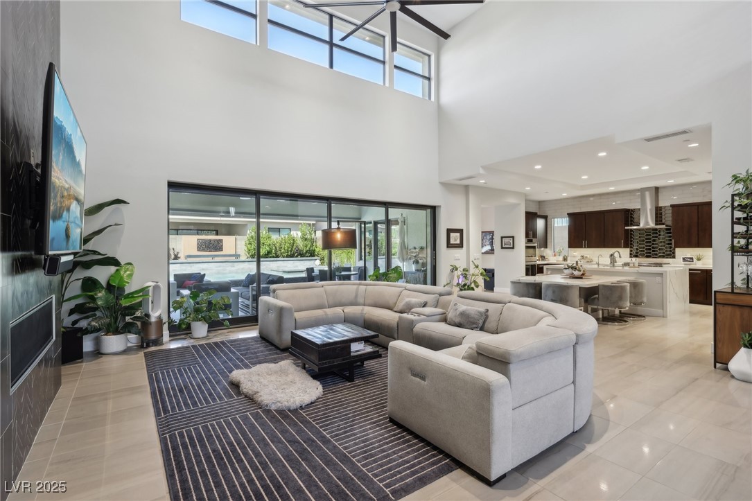 103 San Martino Place Property Photo 4