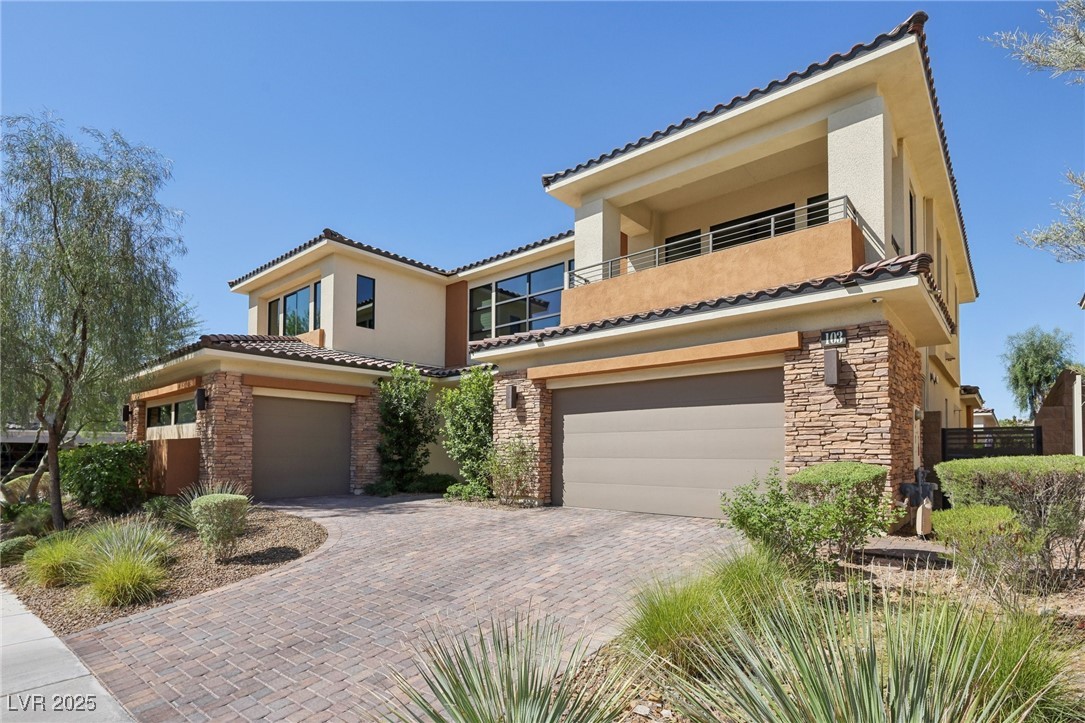 103 San Martino Place Property Photo 42