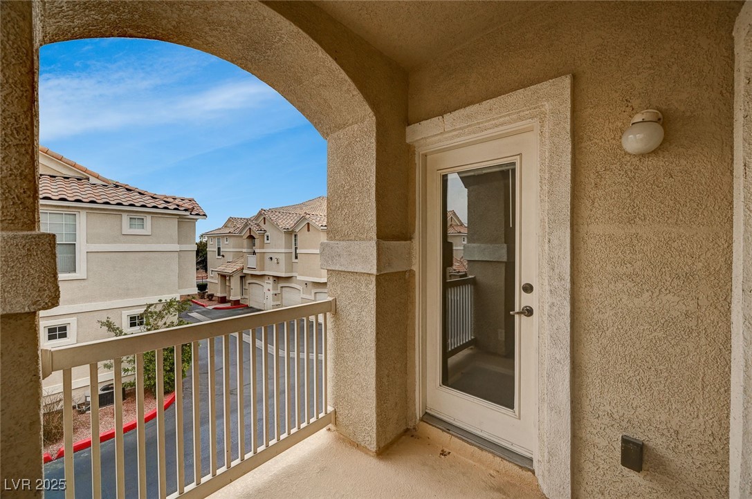 5855 Valley Drive 2045 Property Photo 14