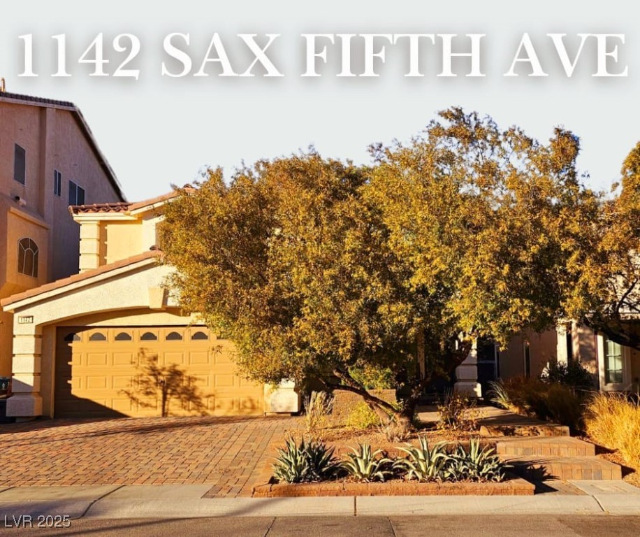 1142 Sax Fifth Avenue Property Photo 1