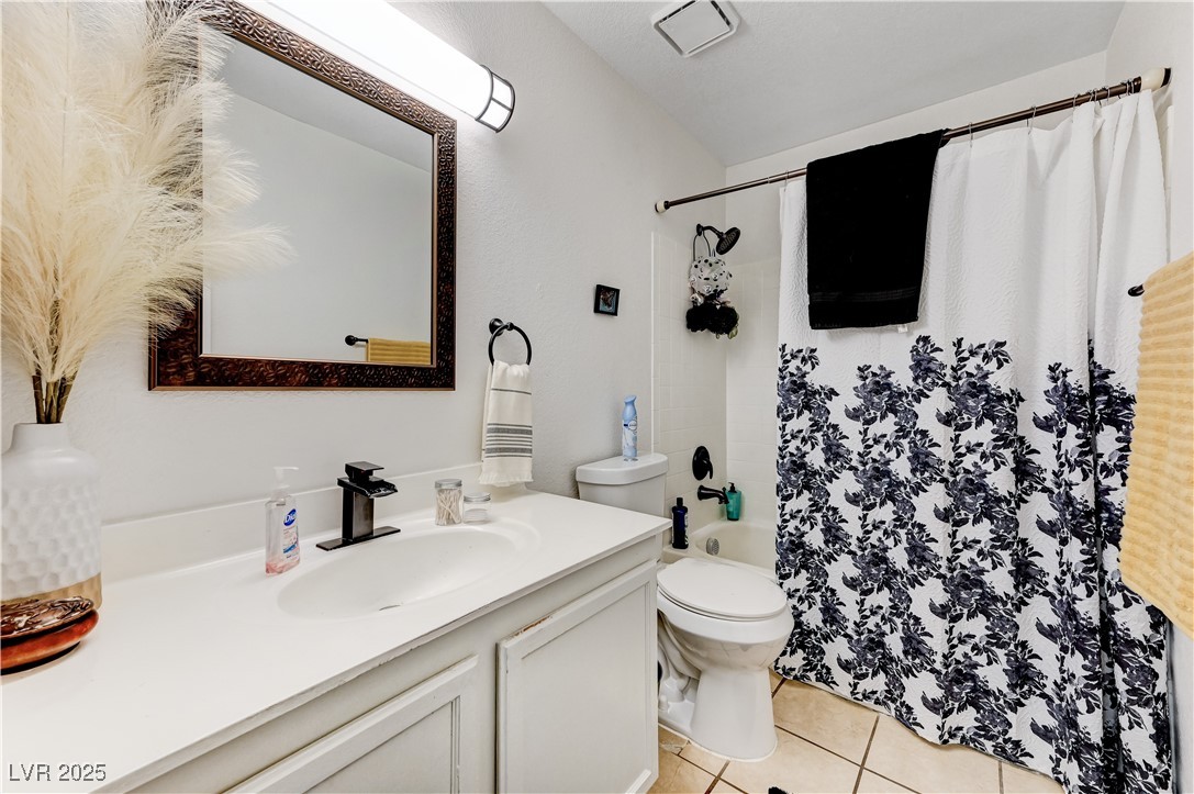 929 Rockview Drive 202 Property Photo 10