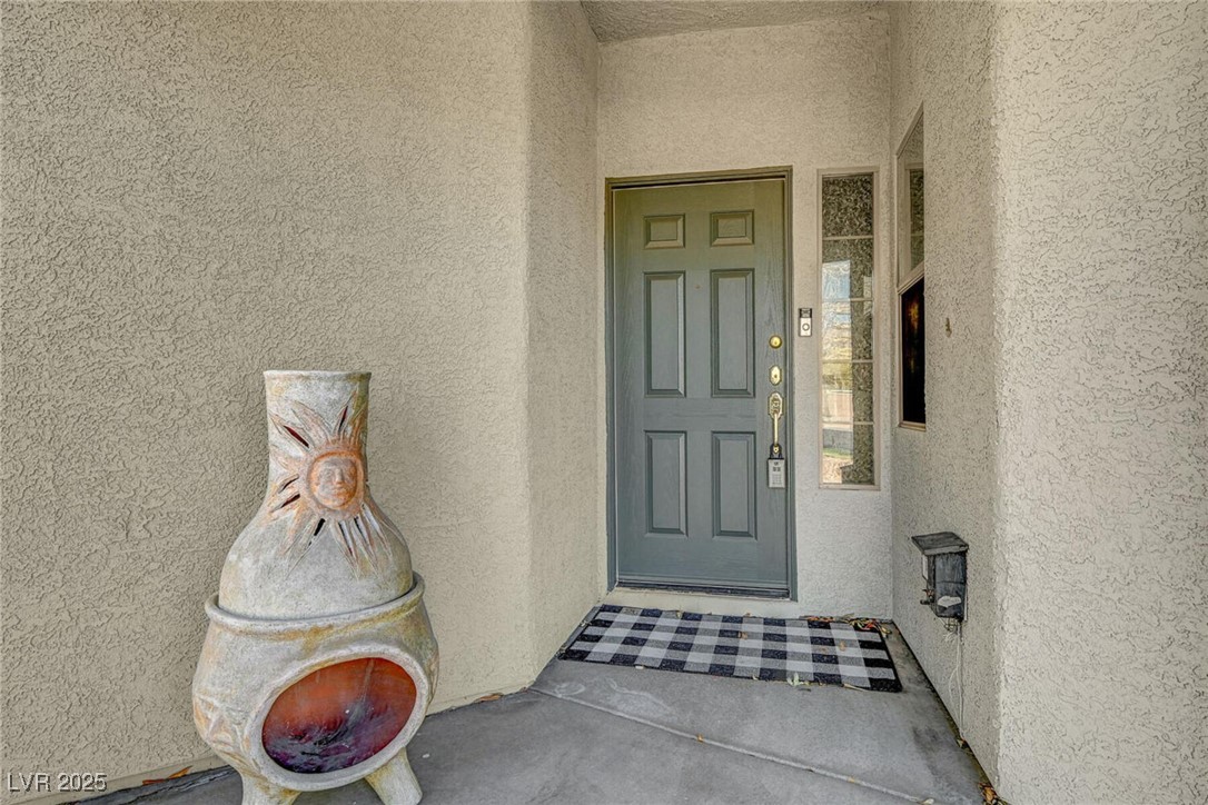 5919 Pavilion Lakes Avenue Property Photo 4