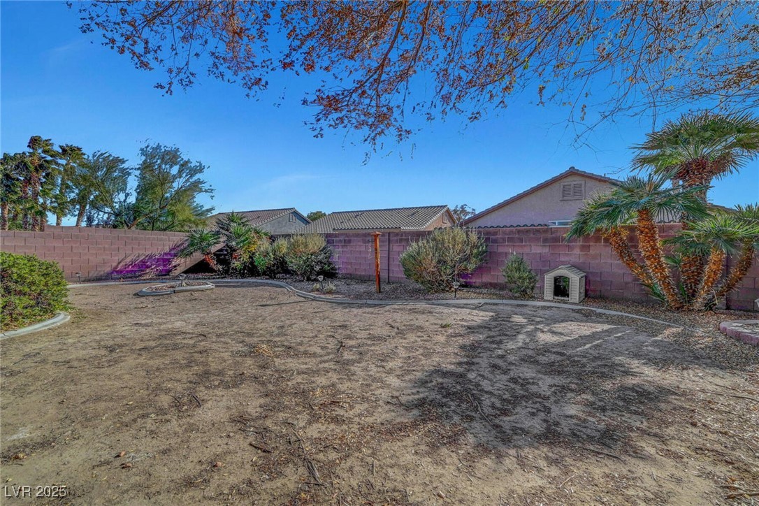 5919 Pavilion Lakes Avenue Property Photo 11