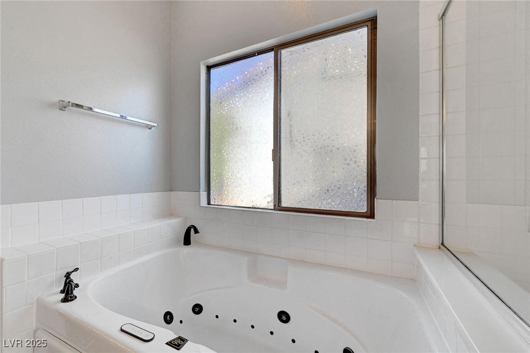 5919 Pavilion Lakes Avenue Property Photo 31
