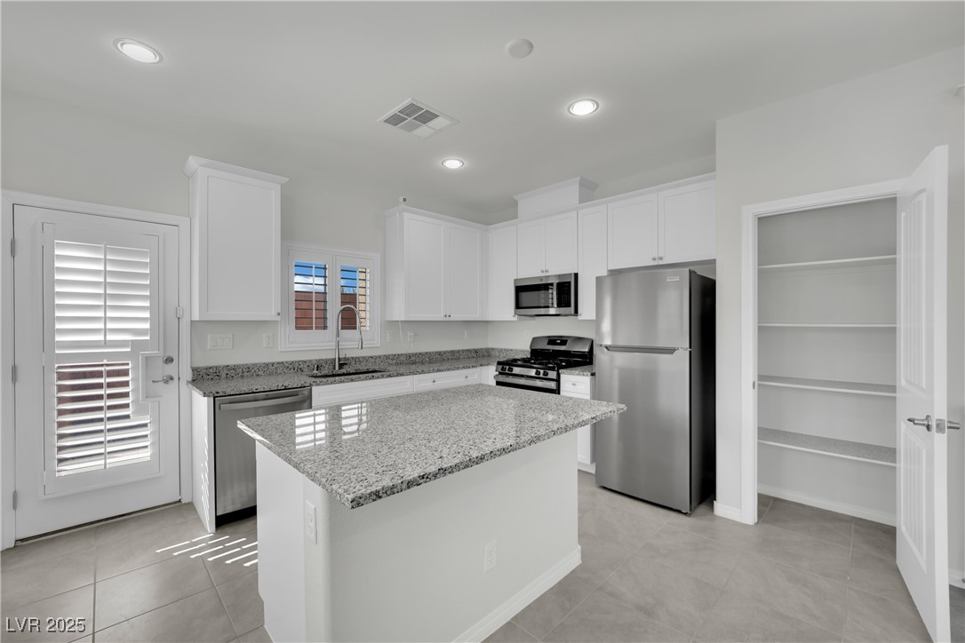 5879 Alcott Grove Court Property Photo 11