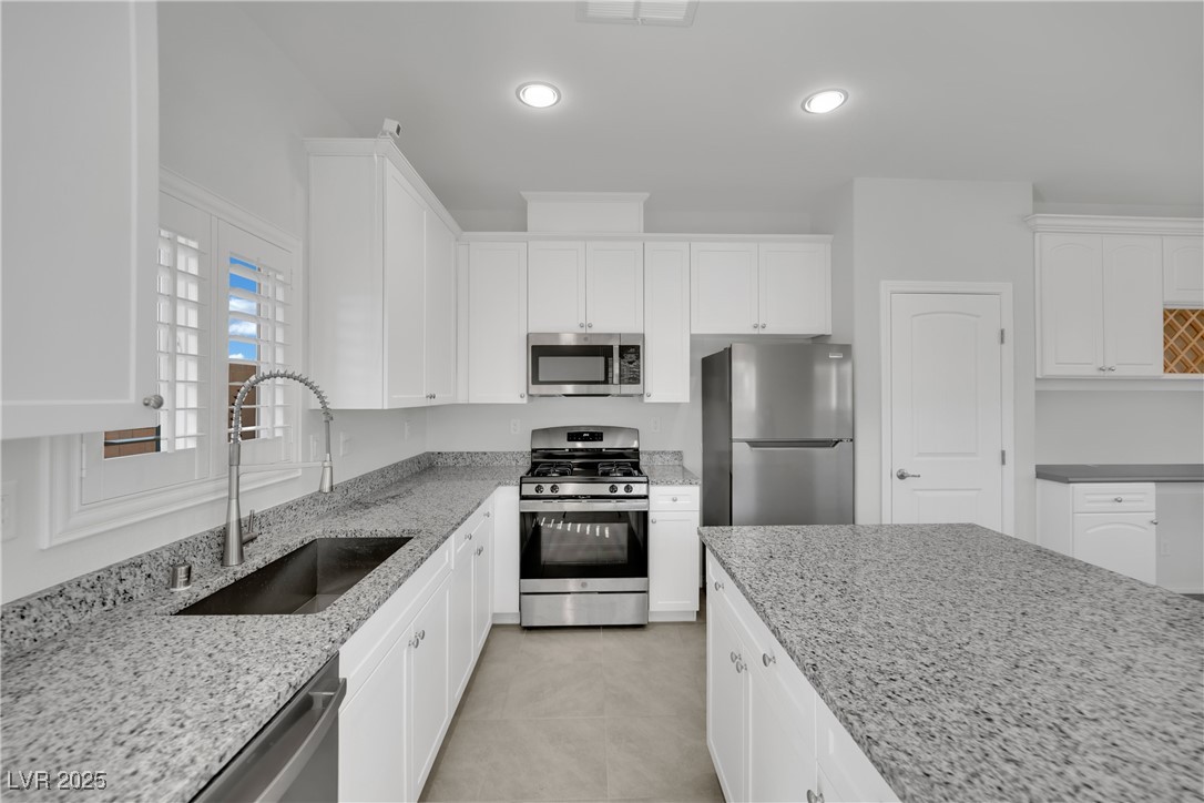 5879 Alcott Grove Court Property Photo 15