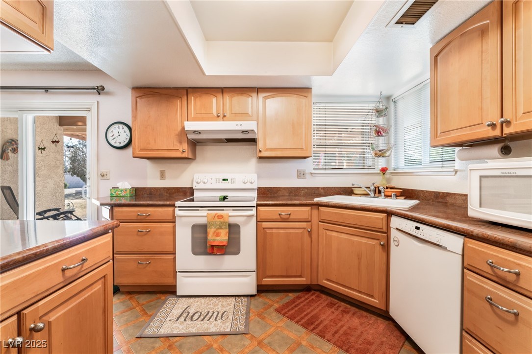 5517 Avenida Caballo Property Photo 10
