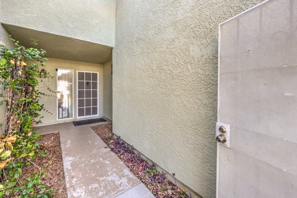 4025 Ridgewood Avenue Property Photo 11