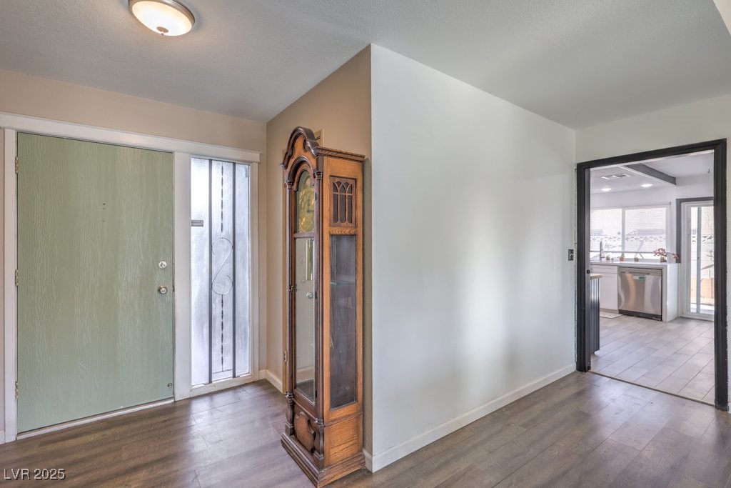 4025 Ridgewood Avenue Property Photo 12