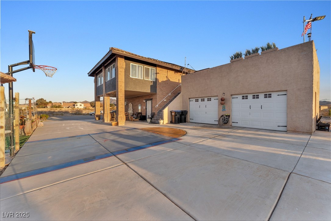 12745 Fairfield Avenue Property Photo 2