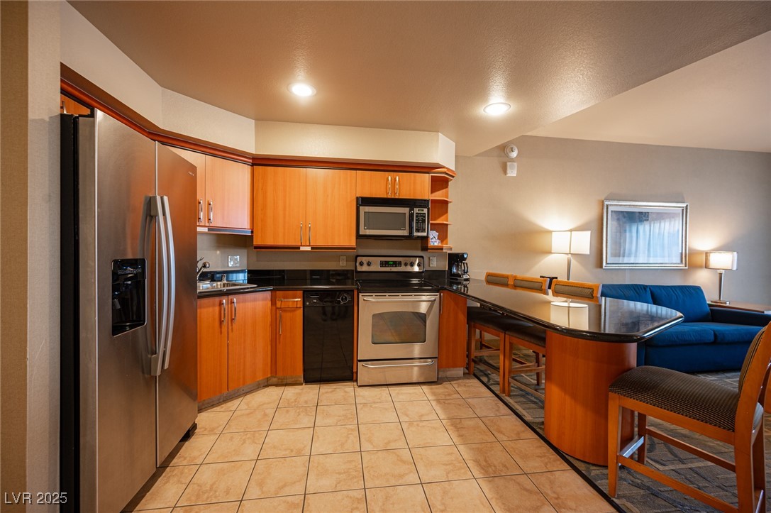 211 East Flamingo Road 414 Property Photo 3