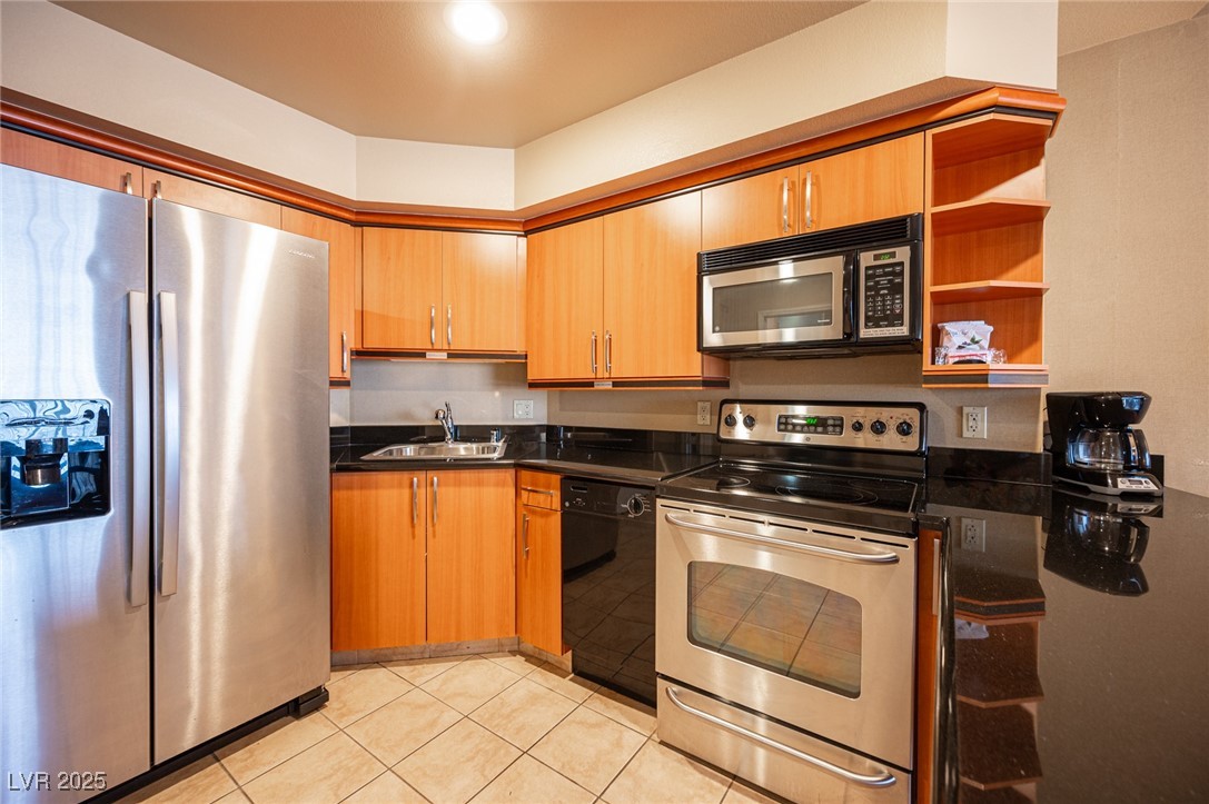 211 East Flamingo Road 414 Property Photo 5