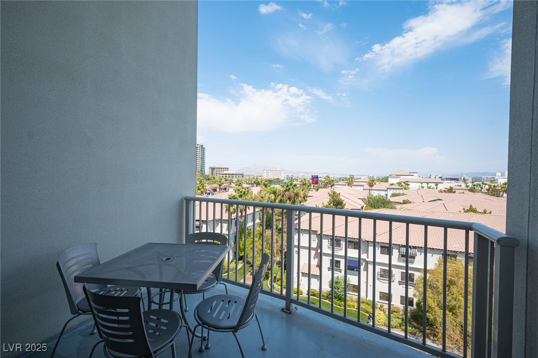 211 East Flamingo Road 414 Property Photo 18