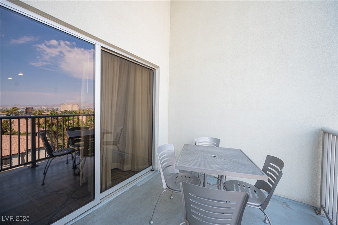 211 East Flamingo Road 414 Property Photo 19